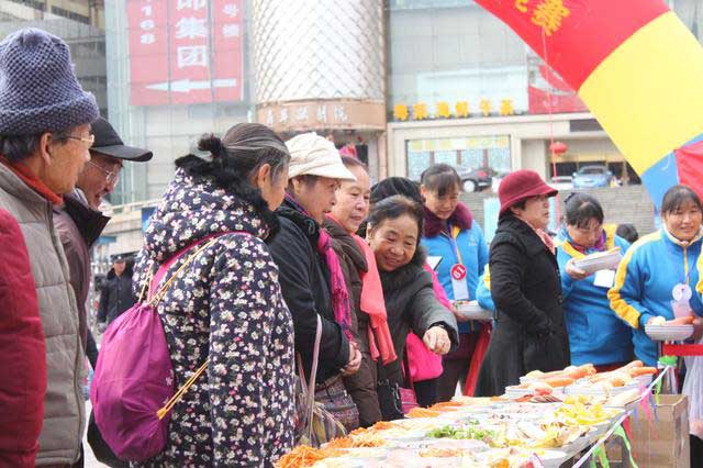 昆明2017小微企業(yè)(昆明搬家公司、昆明家政)創(chuàng)業(yè)創(chuàng)新技能大賽今日收官01.jpg