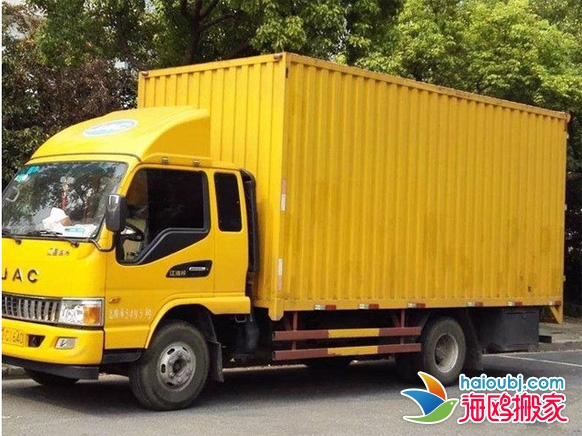 昆明西山區(qū)搬家小貨車合適還是選擇面包車搬家？